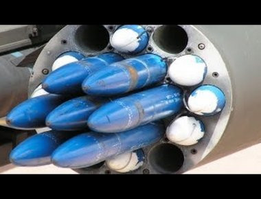 Βίντεο: Πόσο επικίνδυνη είναι η Κίνα για τις ΗΠΑ; - Ο «τρόμος» του Κόκκινου στρατού